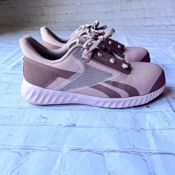 Women's Reebok Sublite Legend Composite Toe Work Sneaker Size 8 Extra Wide Toe - Picture 6 of 11